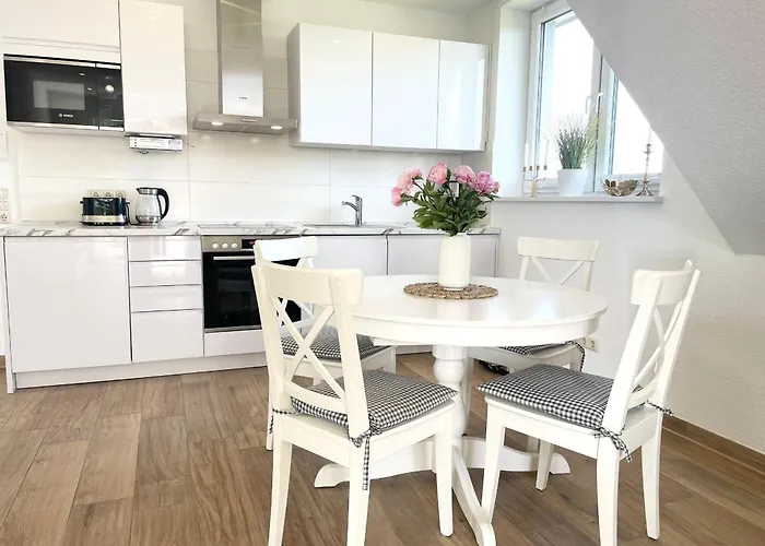 Cuxhavener Straße 5/5 Apartment *